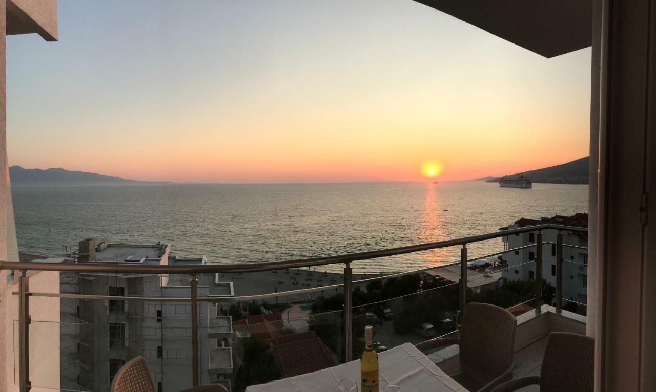 Sunset Apartment Sarandë Esterno foto