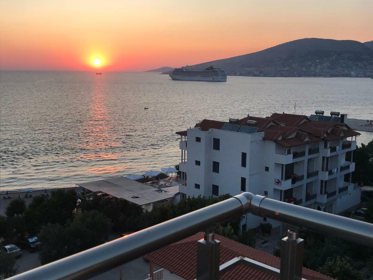 Sunset Apartment Sarandë Esterno foto