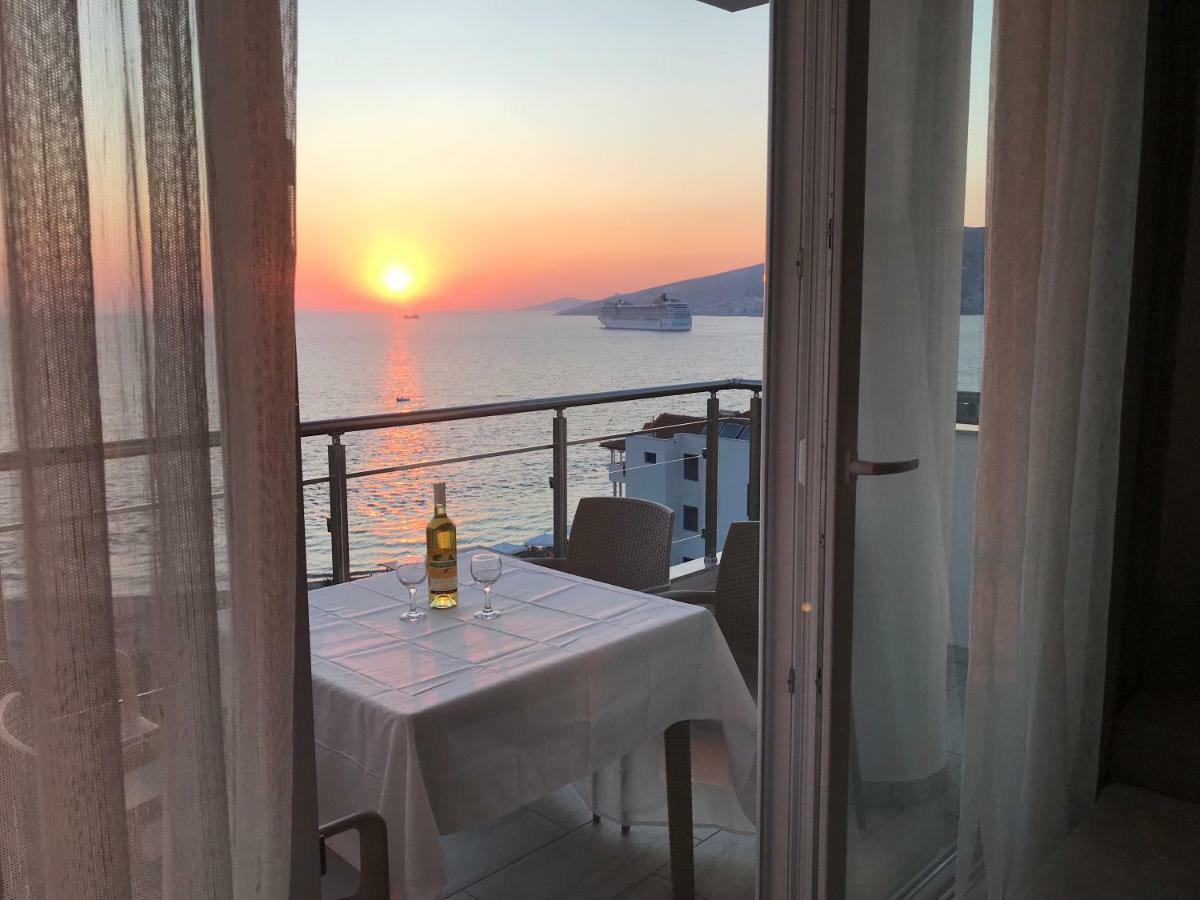 Sunset Apartment Sarandë Esterno foto
